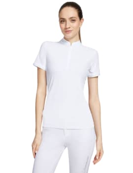 Mujer con polo de concurso samshield louane