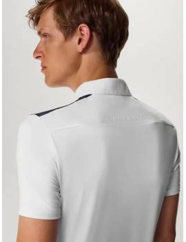 espalda camisa blanca competición hombre equitación tommy hilfiger hamilton