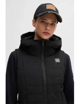 mujer con chaleco equitación mujer negro boss equestrian fally