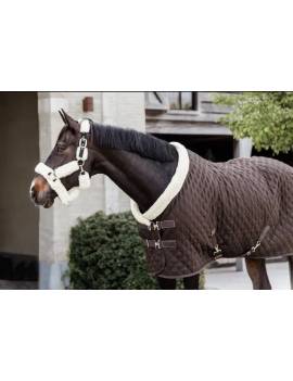 manta de cuadra con borreguito en el cuello kentucky horsewear marrón
