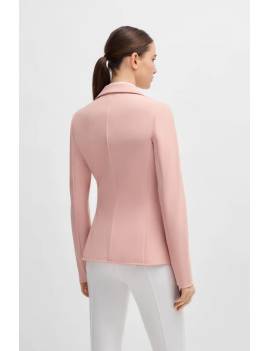 americana de concurso mujer equitación rosa boss equestrian anna espalda