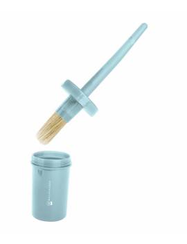 pincel para engrasar los cascos con capuchon celeste