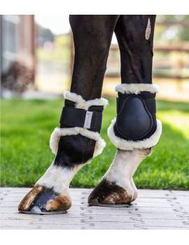 protector trasero caballo plástico con borreguito waaldhausen negro
